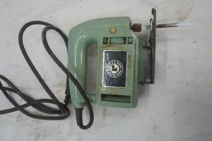lot 95 image: jig saw