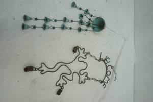 lot 113 image: windchimes 2ct