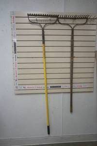lot 202 image: 2 metal rake lot