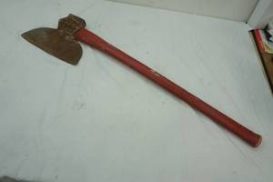 lot 222 image: broad axe