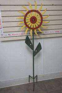 lot 249 image: heavy duty metal sunflower yard ornament 55 tall