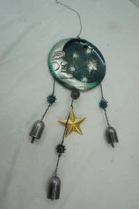 lot 253 image: wind chime