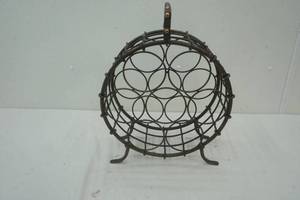 lot 265 image: 7 bottle wine rack