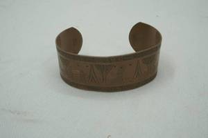 lot 284 image: copper bracelet