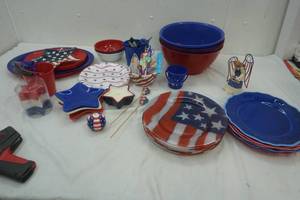 lot 286 image: large 4th of July lot
