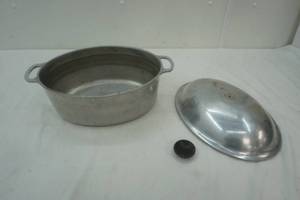 lot 289 image: aluminum roaster
