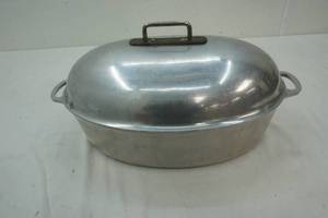 lot 295 image: aluminum roaster
