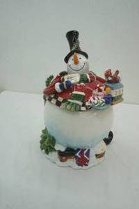 lot 310 image: snowman cookie jar