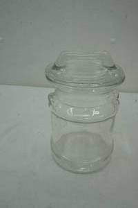 lot 332 image: glass jar with lid