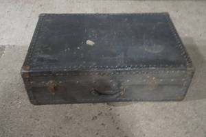 lot 371 image: Antique black travelers chest 30x19x9