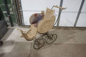 lot 373 image: Antique Victorian baby stroller