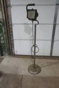 lot 374 image: standing work light 45 tall