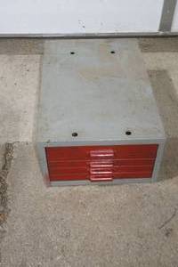 lot 384 image: Tool drawer cabinet