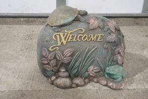 lot 397 image: Welcome Statue