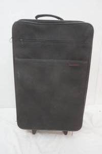 lot 417 image: small black suitcase