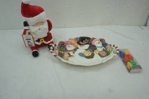 lot 425 image: Christmas lot