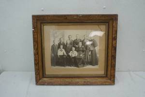 lot 444 image: antique photograph