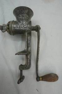 lot 463 image: Universal food chopper