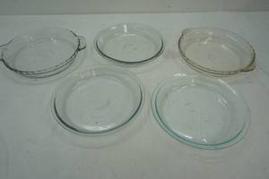 lot 471 image: glass pie plates 5ct
