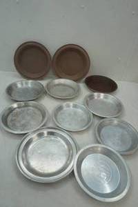 lot 476 image: pie tin lot