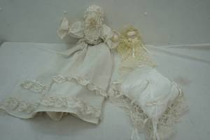 lot 490 image: angel lot