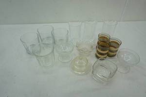 lot 497 image: glassware lot
