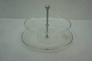 lot 499 image: 2 tier glass serving tray
