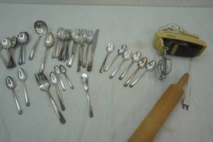 lot 509 image: silverware, Sunbeam mixer, wood rolling pin