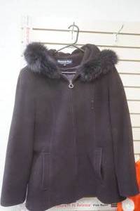 lot 513 image: Herman Kay Womens XL purple coat 78% wool
