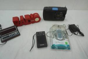 lot 551 image: Radio lot