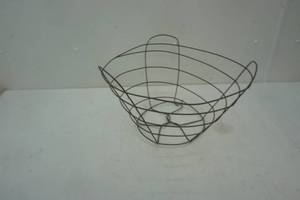 lot 585 image: wire basket