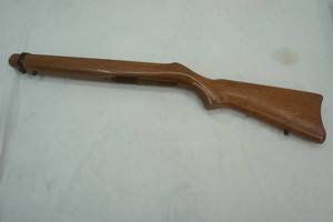 lot 598 image: refinished gun stock