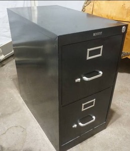 lot 623 image: file cabinet