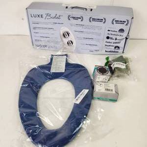 lot 9 image: Bathroom Items Child Toilet Seat Luxe Bidet Two Matt Black Hooks New Open Box