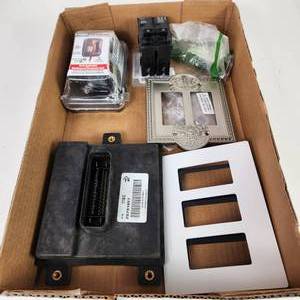 lot 37 image: Lot Of Miscellaneous Electrical Items Switch Cover And More