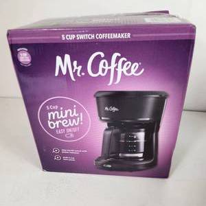 lot 60 image: Mr. Coffee 5 Cup Mini Brew Easy OnOff Grab A Cup Auto Pause Some Damage To Box