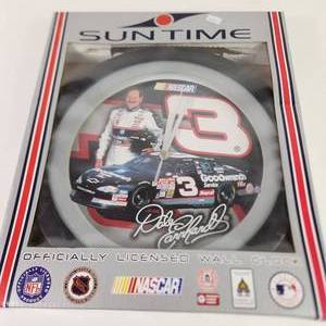 lot 78 image: Suntime NASCAR Dale Earnhardt Wall Clock #3 Officially Licensed New