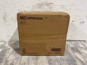 lot 101 image: UPPMX3036 Premium Underpad, WINGS Maximum Absorbency, White, 30 x 36IN, 70 count