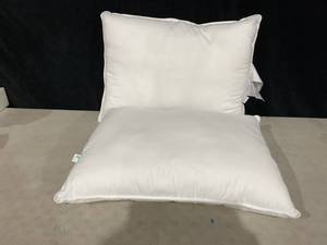 lot 458 image: Amazon Basics Down Alternative Pillows for Stomach and Back Sleepers, Soft Density, Standard, Pack of 2, White, 26 in L x 20 in W