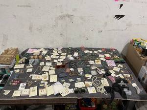 lot 177 image: LOT OF Jewlery