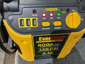 lot 185 image: EverStart Maxx 800 Peak Amp Jump Starter with 120 PSI Compressor, Pivoting LED Light, 3X USB Ports