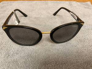 lot 63 image: Sunglasses Vogue Eyewear Metallic beat VO5230S W4411 54-21 Black