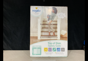 lot 475 image: Regalo 2-in-1 Extra Wide Stairway and Hallway Walk Through Baby Safety Gate
