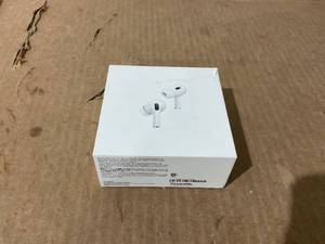lot 17 image: Apple AirPods Pro (2nd Generation)