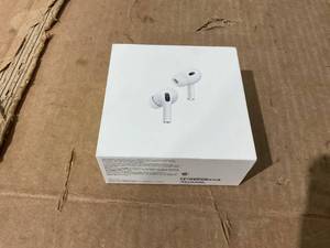 lot 18 image: Apple AirPods Pro (2nd Generation)