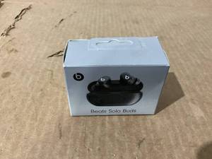 lot 38 image: Beats - Solo Buds True Wireless Earbuds - Matte Black