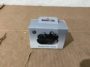 lot 46 image: Beats - Solo Buds True Wireless Earbuds - Matte Black