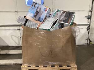 lot 910 image: Wholesale Pallet of Assorted Miscellaneous Items