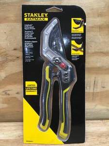 lot 62 image: Stanley Fatmax Griphook Professional Bypass Pruner