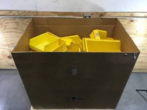 lot 51 image: Box of Various Storage Containers